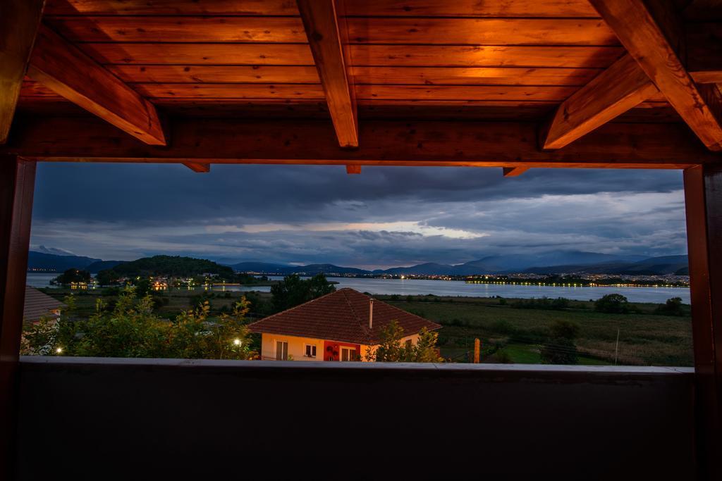 O Fotis Studios & Apartments Ioannina Exterior foto