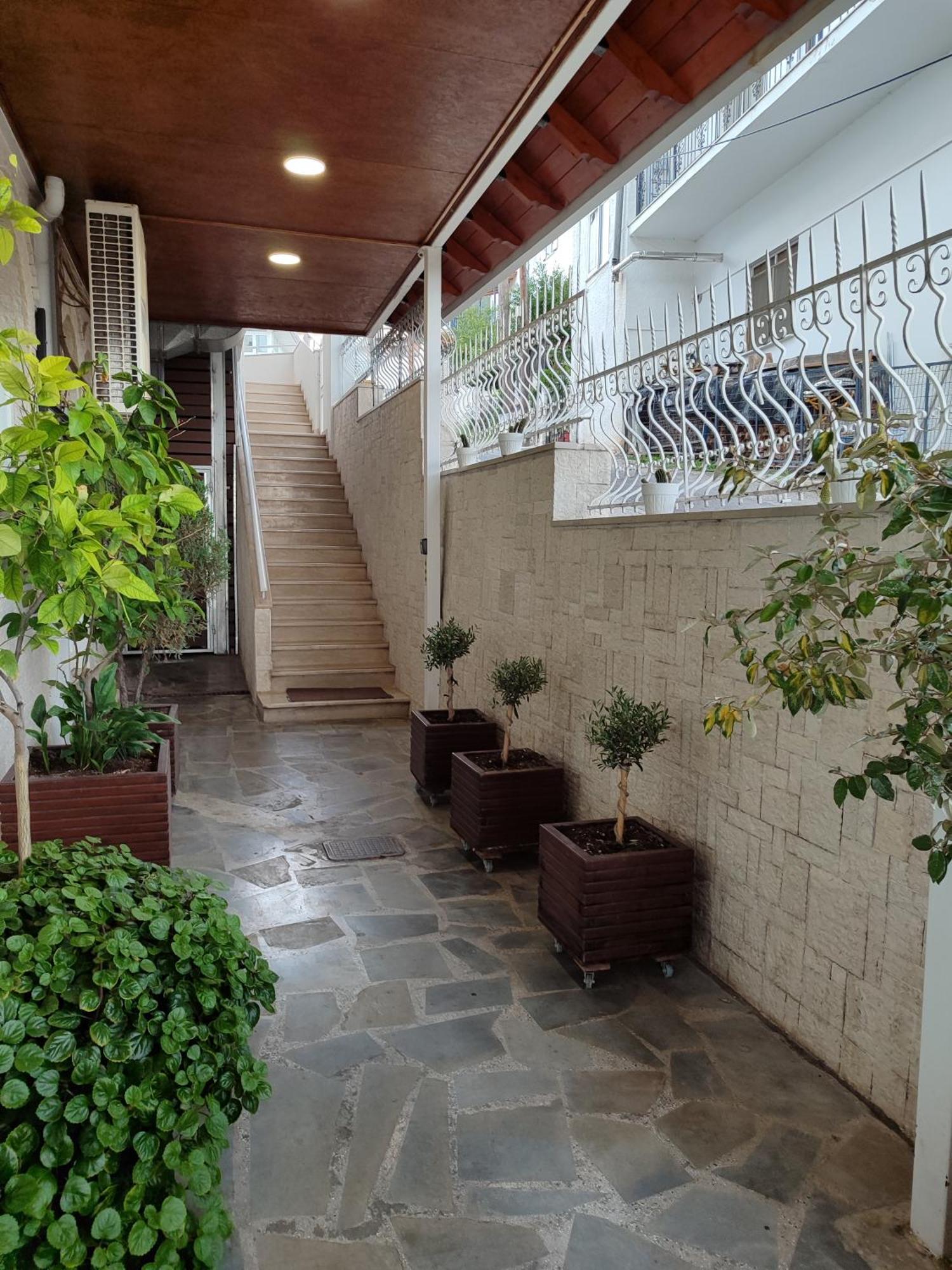 O Fotis Studios & Apartments Ioannina Exterior foto