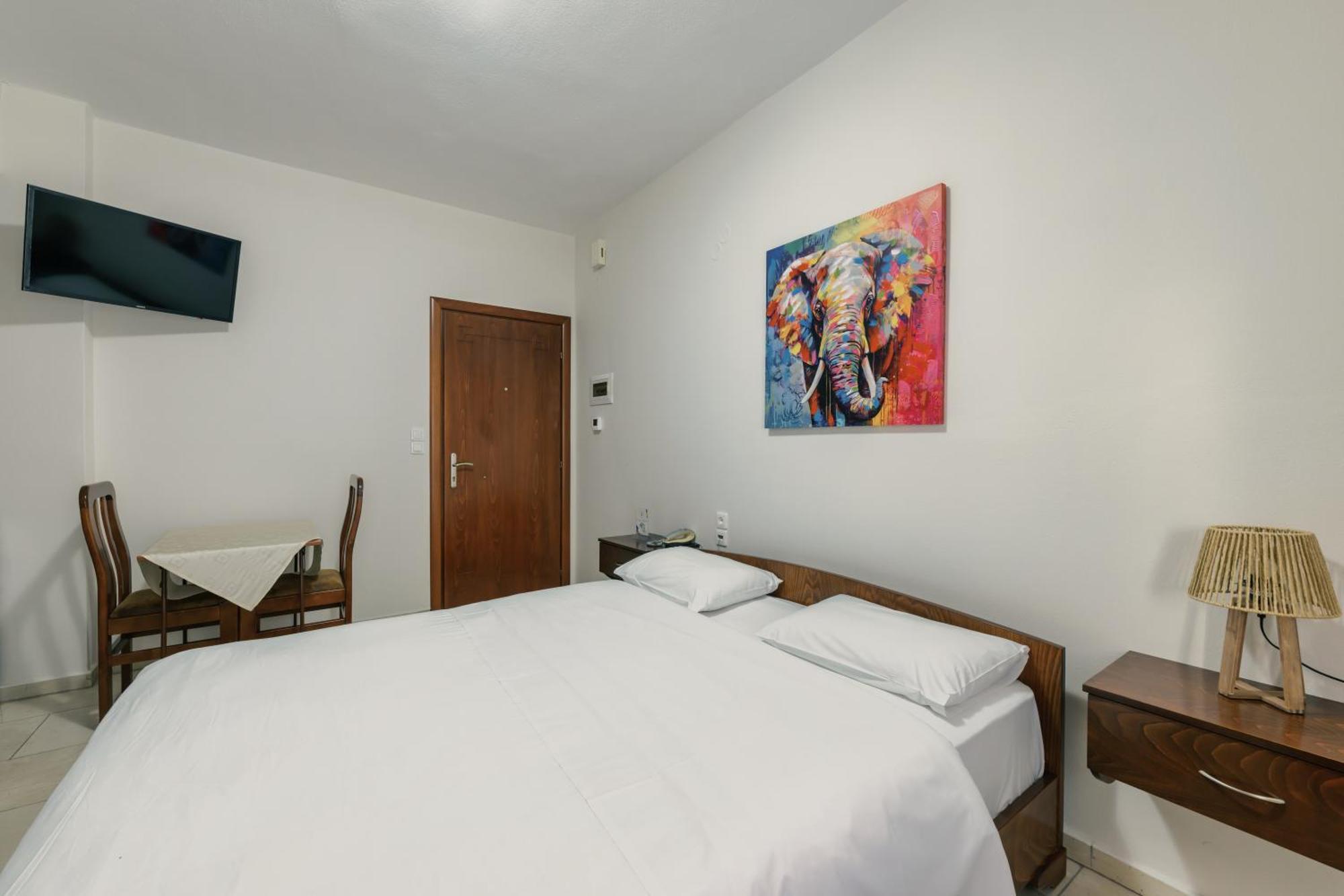 O Fotis Studios & Apartments Ioannina Exterior foto